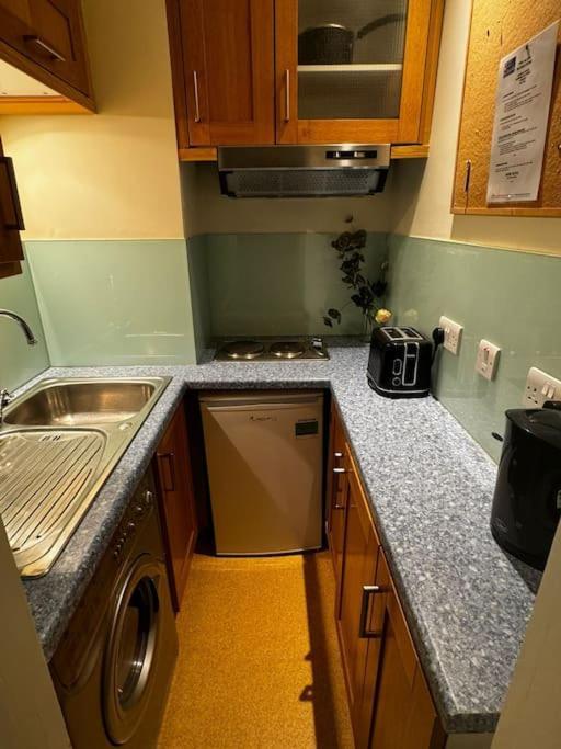 Apartament Cozy Sleep 4 -mayfair-hyde Park Gh20